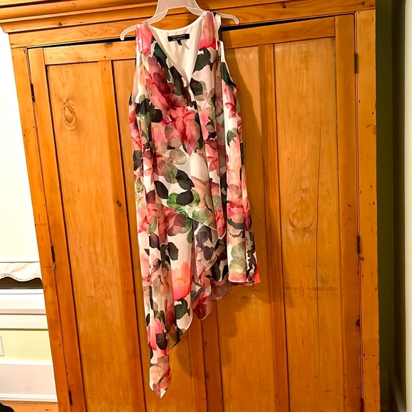 Maggy London Asymmetrical, Sleeveless Dress, Size 10 - Picture 4 of 4